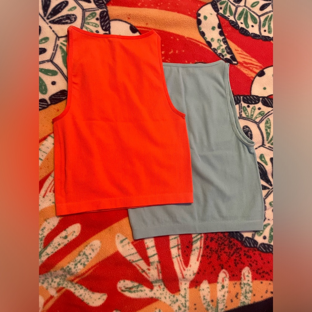 Two cropped tank tops